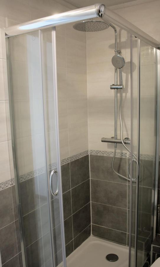 Charmant Appartement Au Coeur Des Gres D Annot Exterior foto