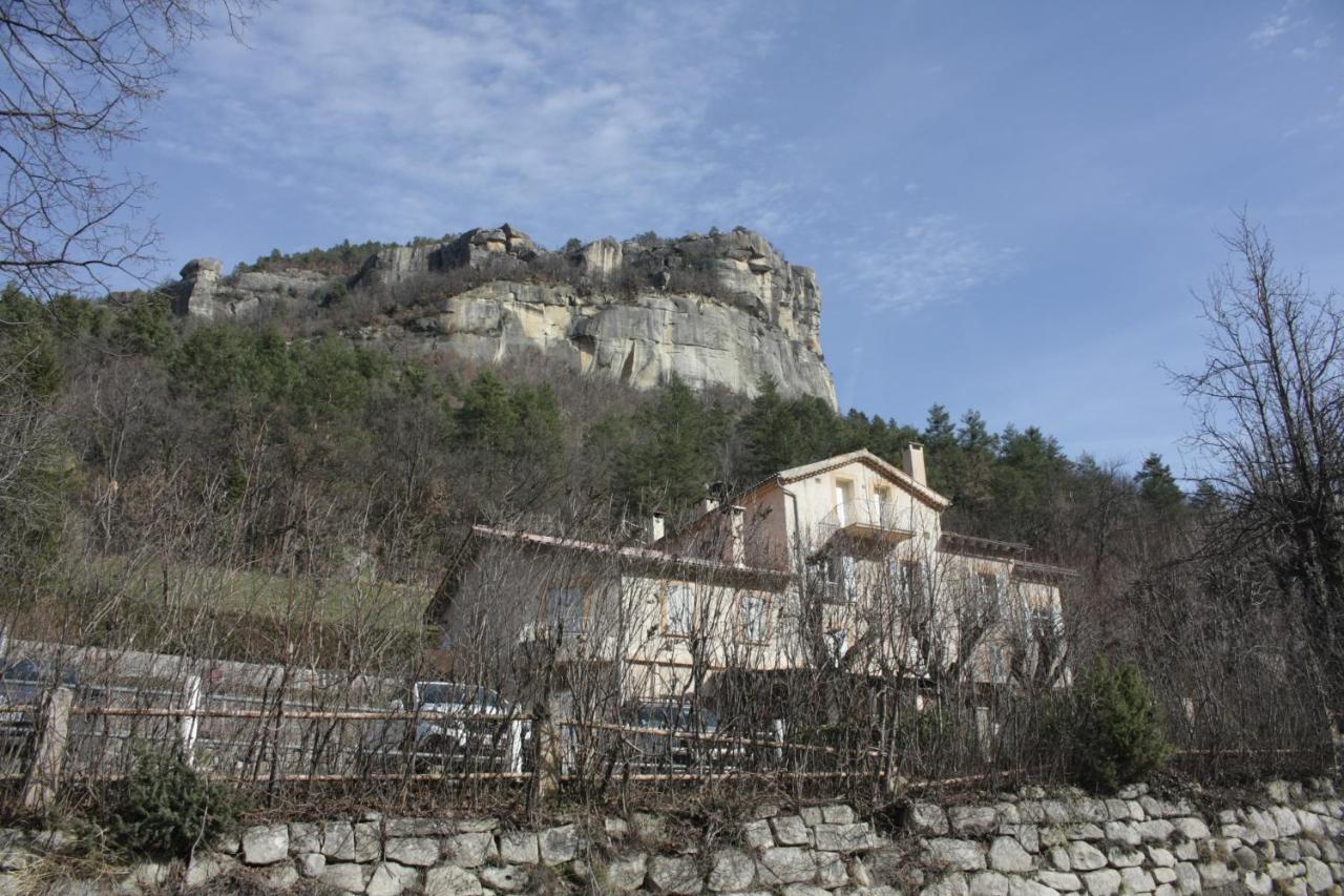 Charmant Appartement Au Coeur Des Gres D Annot Exterior foto